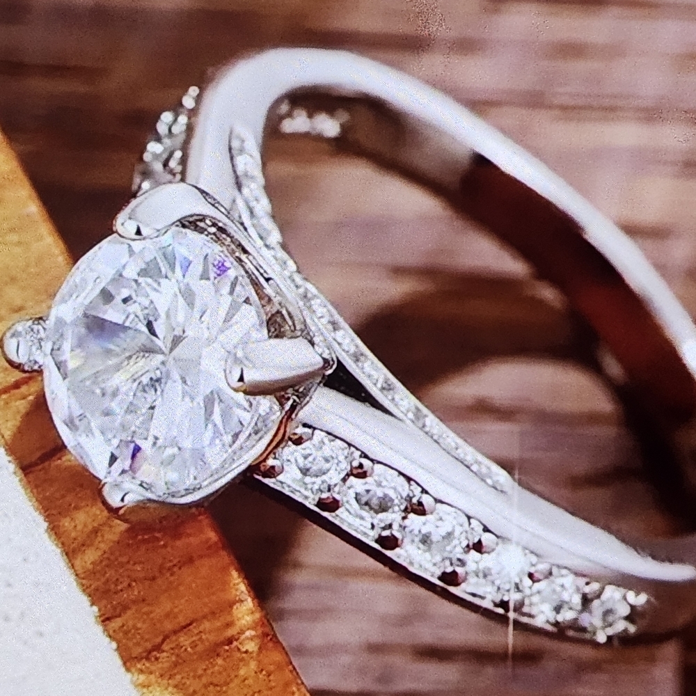 Elegant 925 Silver CZ Solitaire Ring